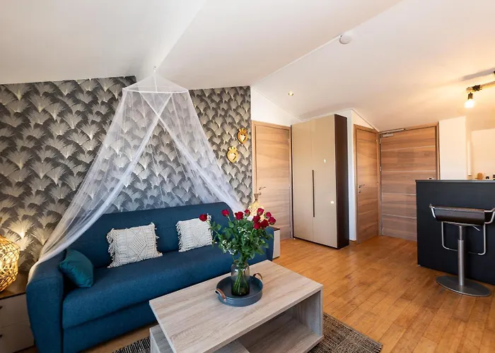Studio Dernier Etage Le Nid D\'Amour - Sejour Romantique, Mandara Beach, Juan-Les-Pins
